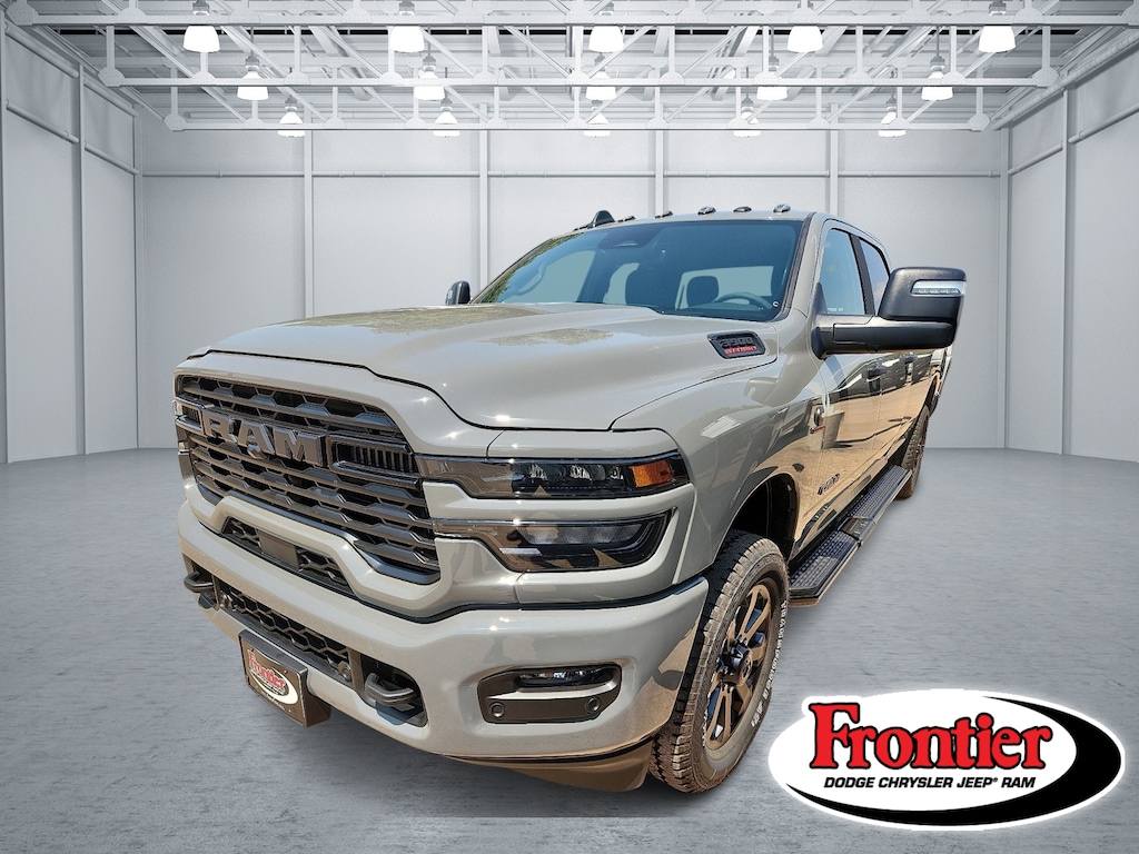 New 2026 Ram 3500 LONE STAR CREW CAB 4X4 8' BOX Pickup