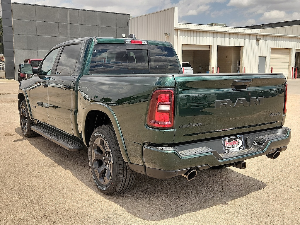 New 2026 Ram 1500 LONE STAR CREW CAB 4X4 5'7 BOX Pickup