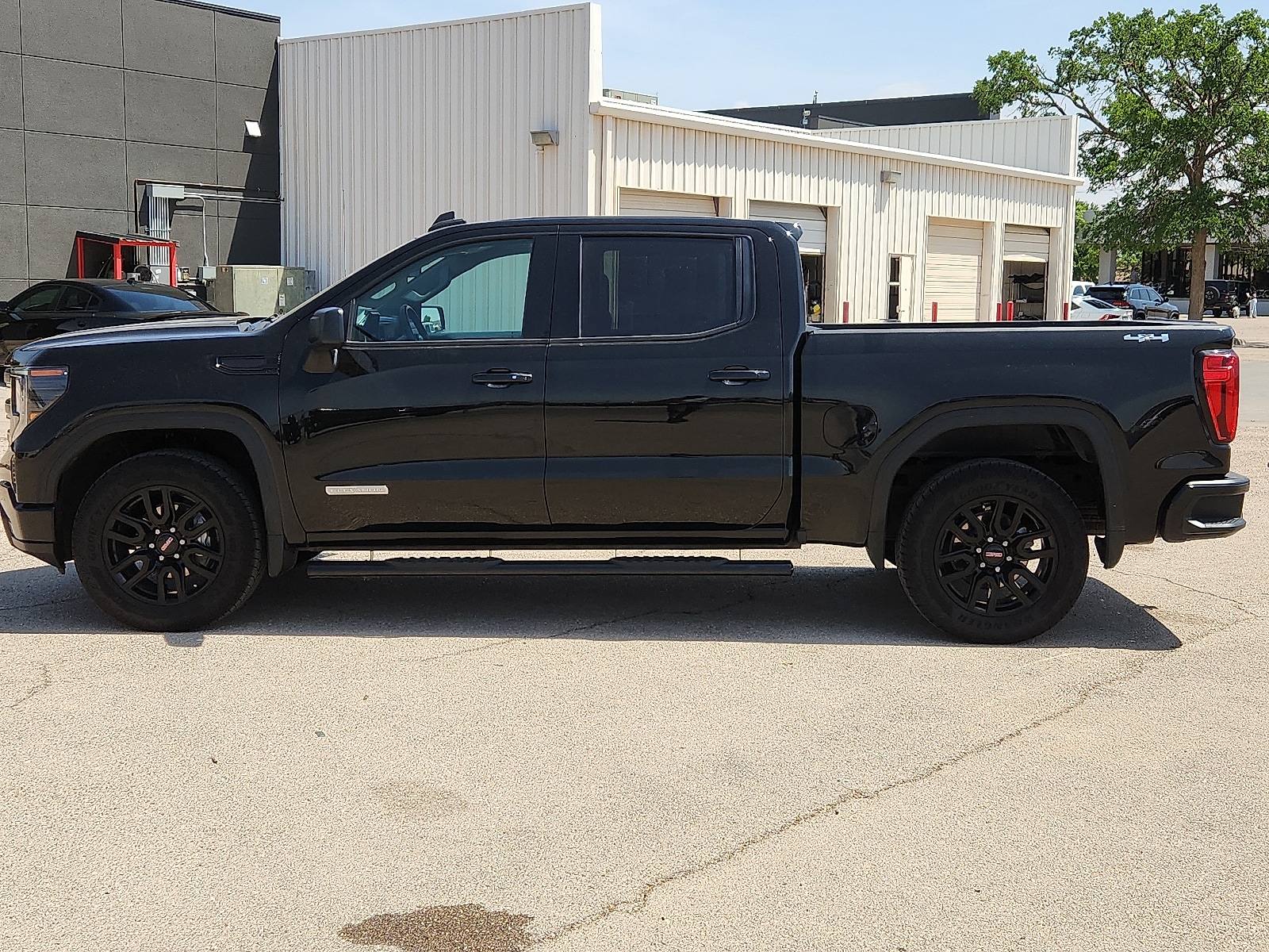 Used 2024 GMC Sierra 1500 Elevation with VIN 3GTPUCEK7RG138531 for sale in Lubbock, TX