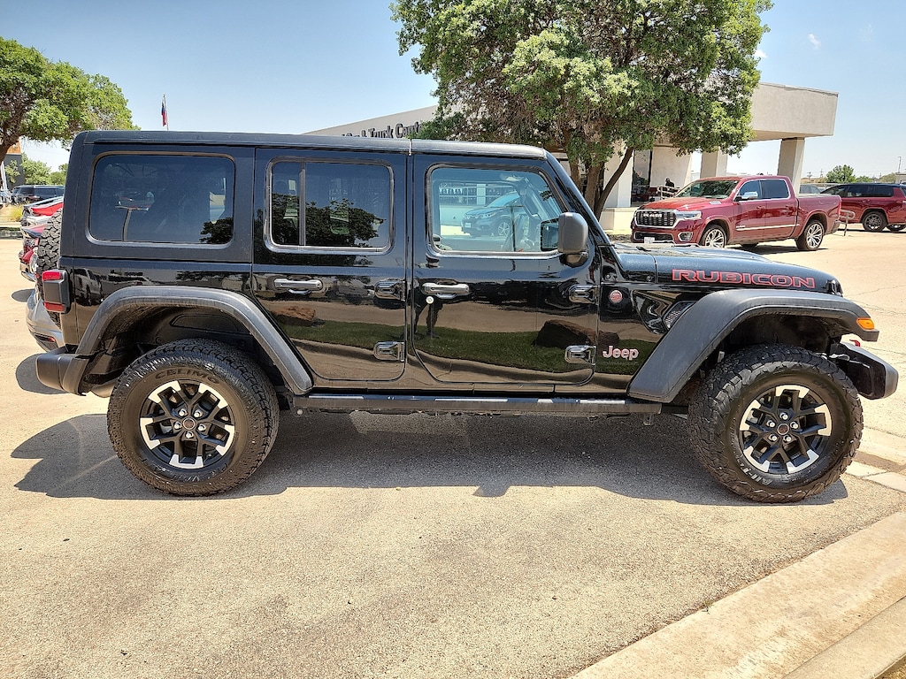 Used 2025 Jeep Wrangler Rubicon SUV