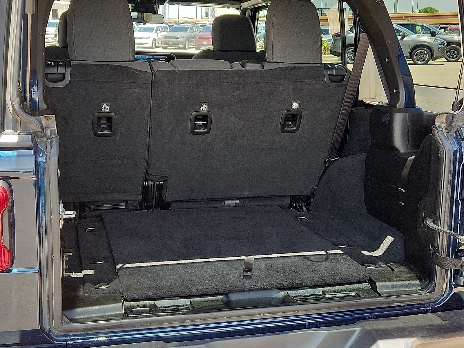 2025 Jeep Wrangler 4-Door Rubicon - Photo 9