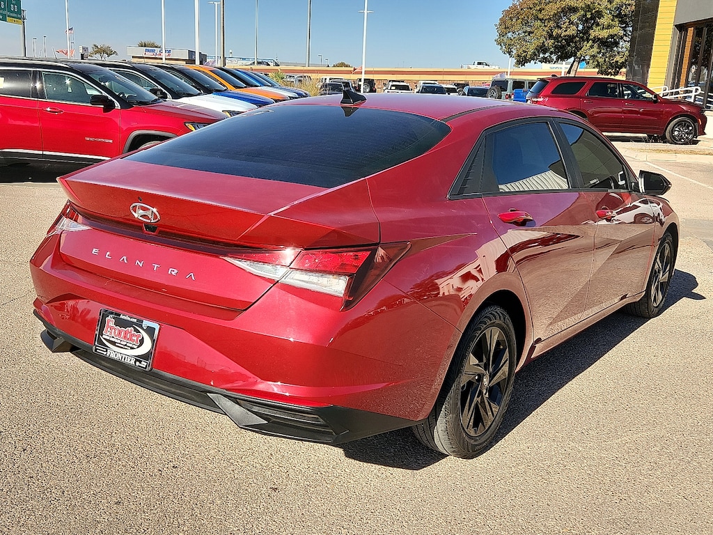 Used 2023 Hyundai Elantra SEL Sedan