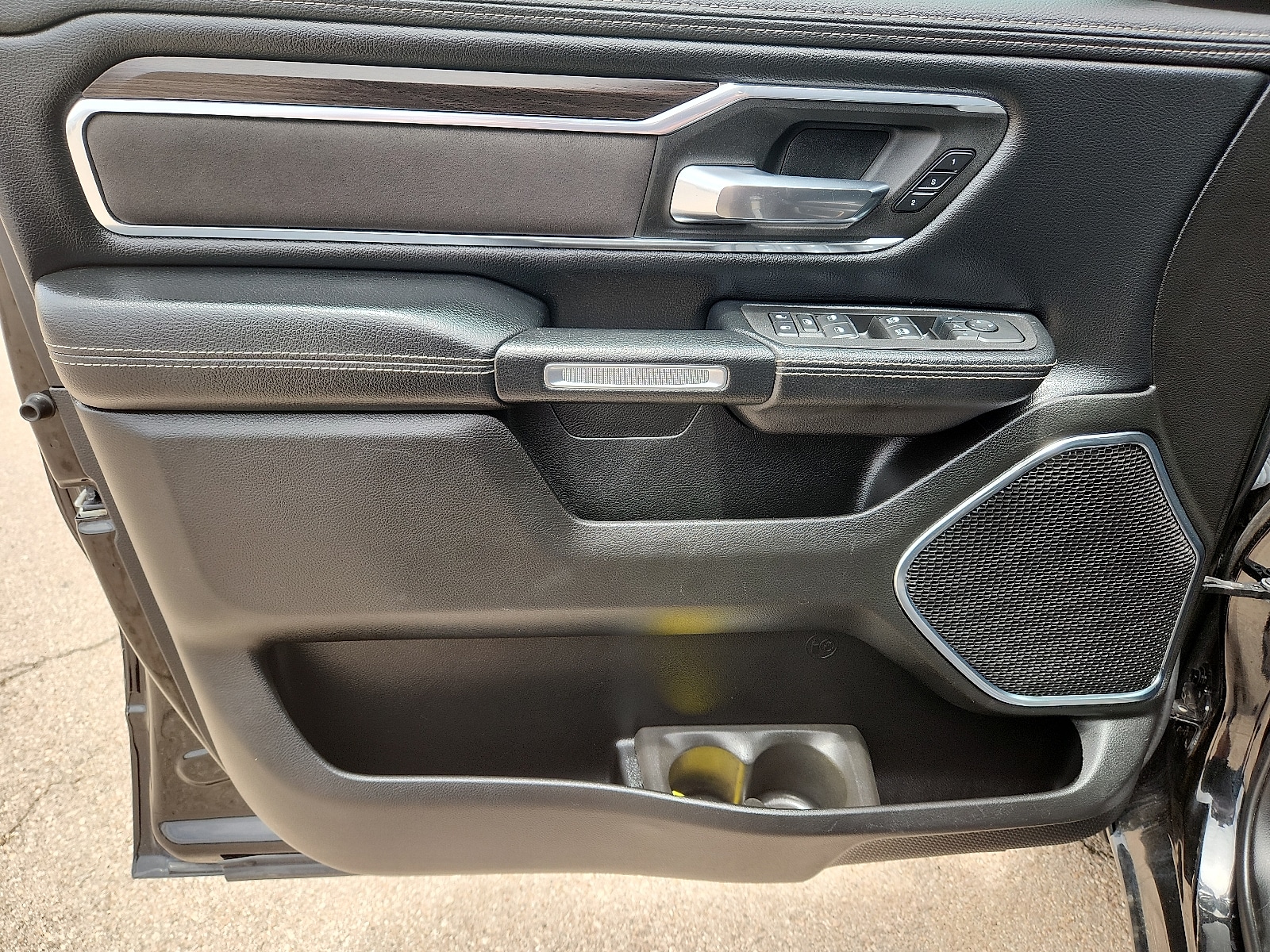 2025 RAM Ram 1500 Pickup Laramie - Photo 12