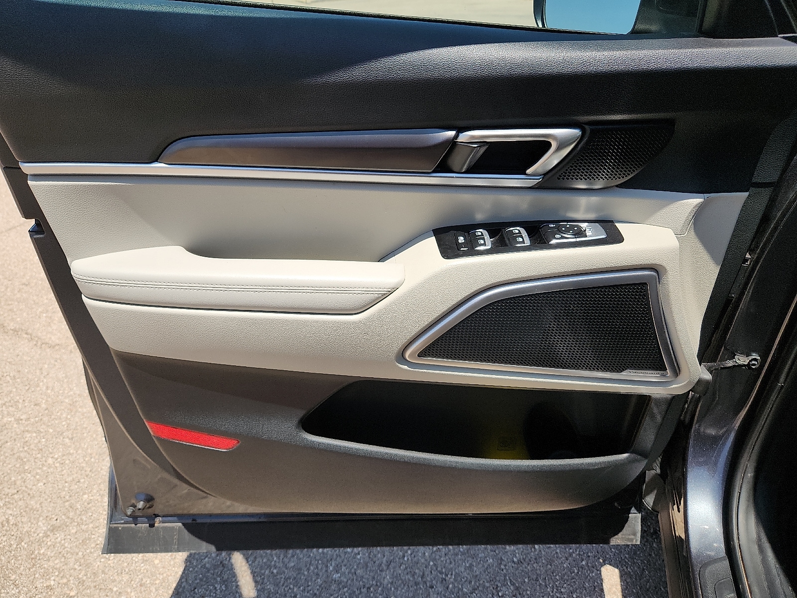 2024 Kia Telluride S - Photo 10