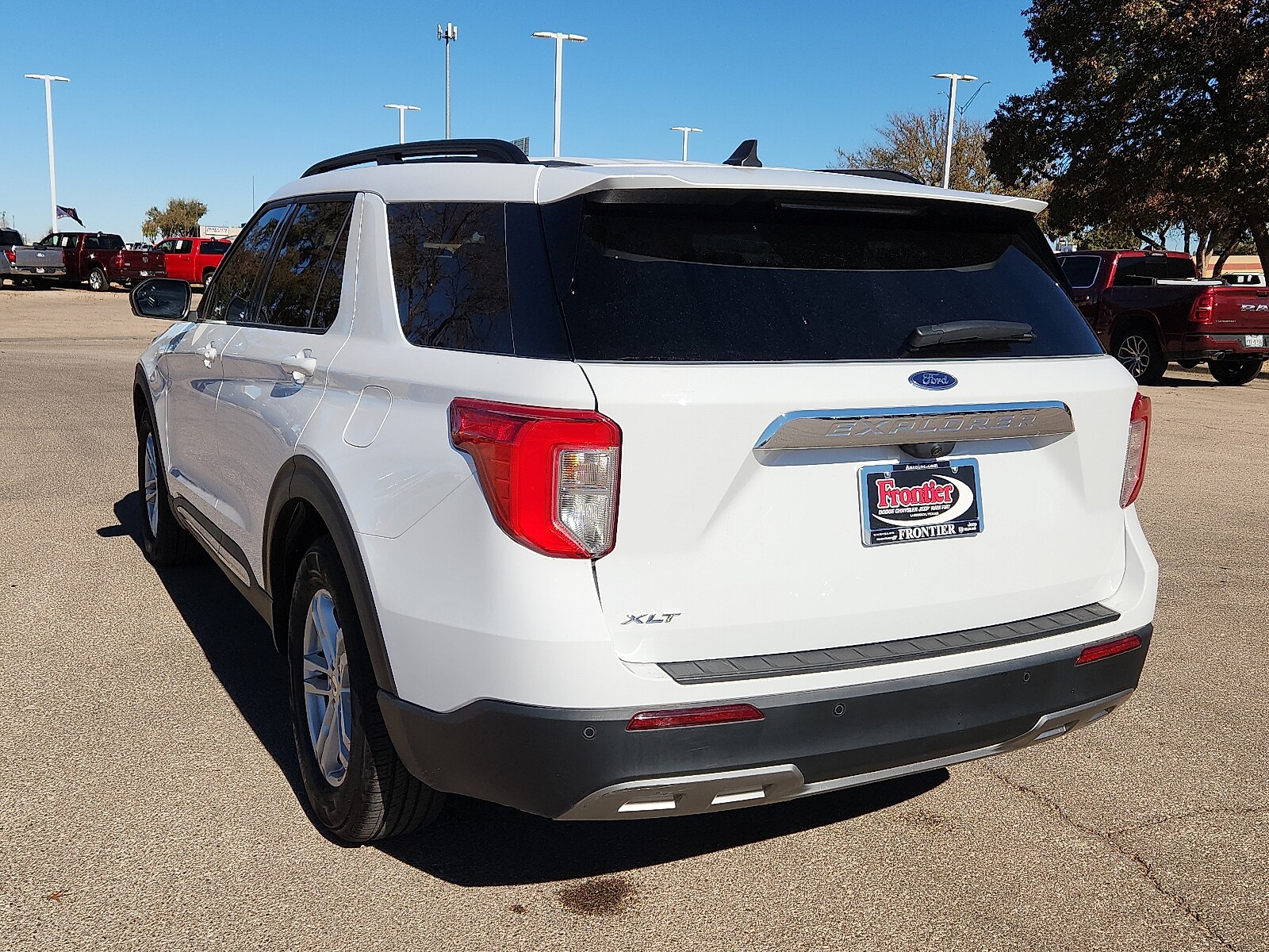 2024 Ford Explorer XLT photo 3