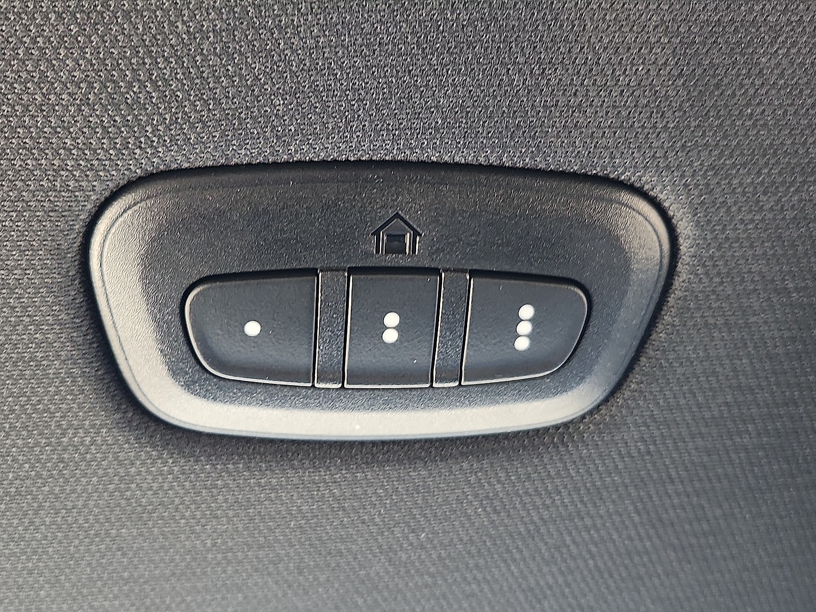 2026 RAM 1500 Laramie - Photo 17