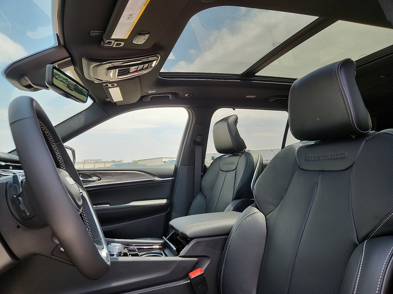 2025 Jeep Grand Cherokee L Overland - Photo 13