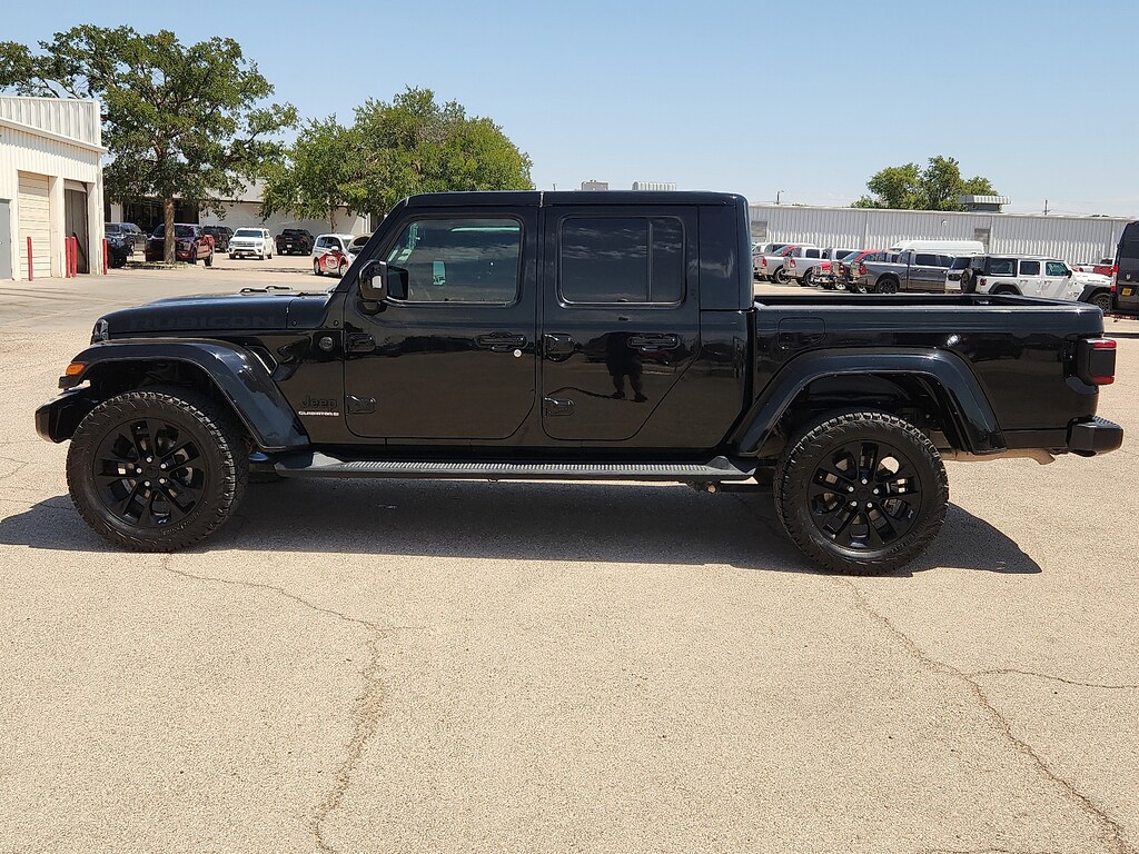 Used 2023 Jeep Gladiator Overland Truck Crew Cab