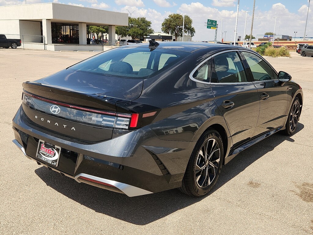 Used 2025 Hyundai Sonata SEL Sedan