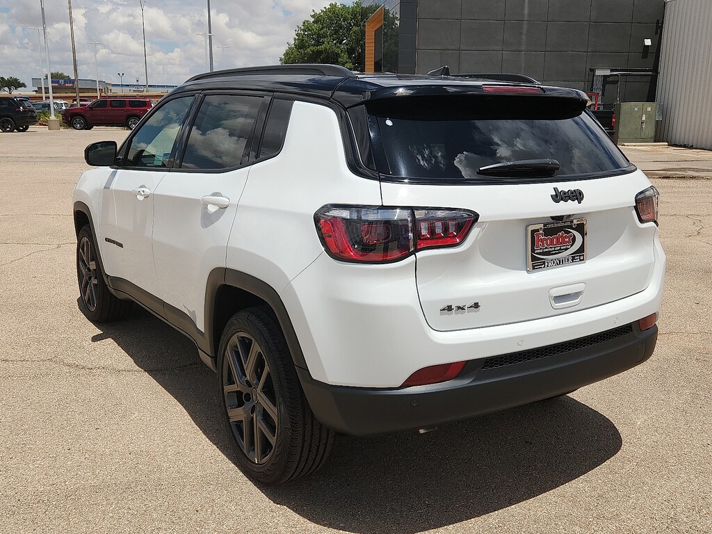New 2026 Jeep Compass LIMITED ALTITUDE 4X4 Sport Utility