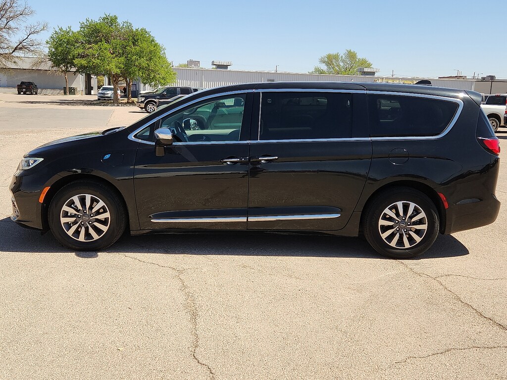 Used 2023 Chrysler Pacifica Plug-In Hybrid Limited Van Passenger Van