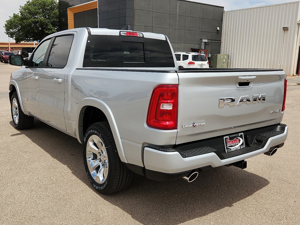 New 2026 Ram 1500 LONE STAR CREW CAB 4X4 5'7 BOX Pickup