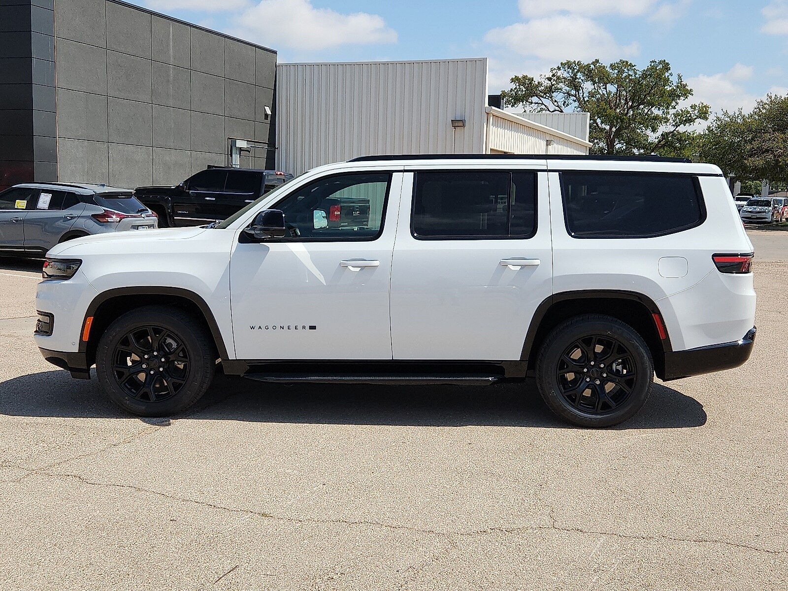 2025 Jeep Wagoneer Carbide photo 2