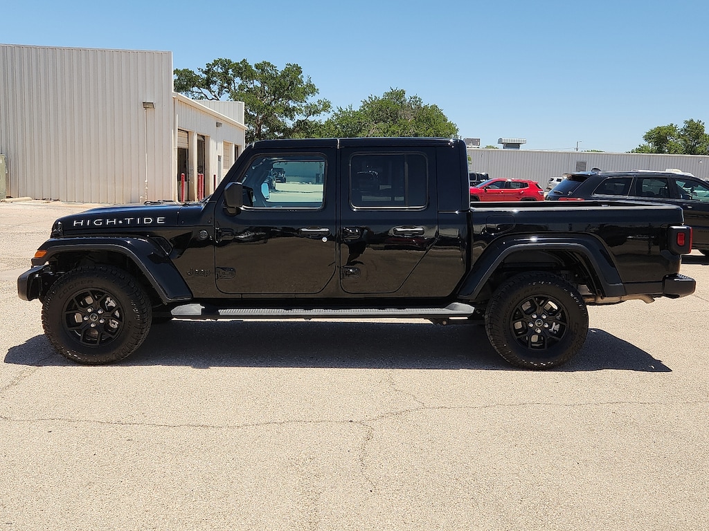Used 2025 Jeep Gladiator Sport Truck Crew Cab