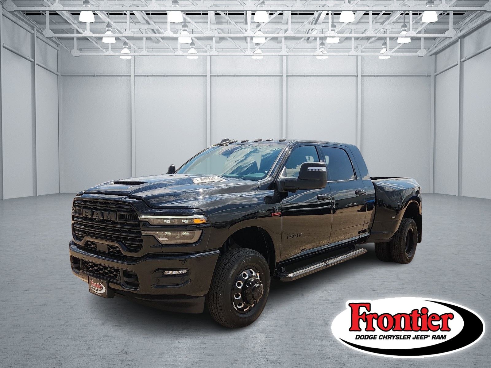 New 2026 Ram 3500 LARAMIE MEGA CAB 4X4 6'4 BOX
