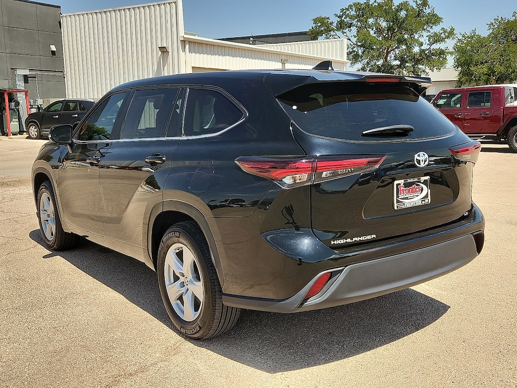 Used 2025 Toyota Highlander SUV