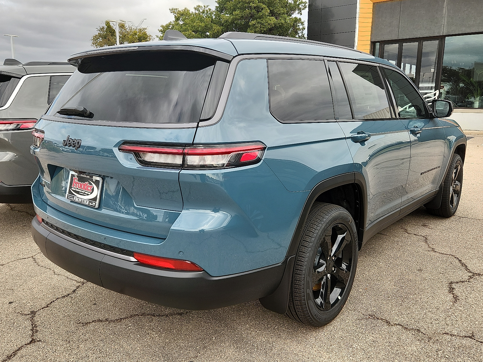New 2027 Jeep Grand Cherokee L LIMITED 4X4 Sport Utility