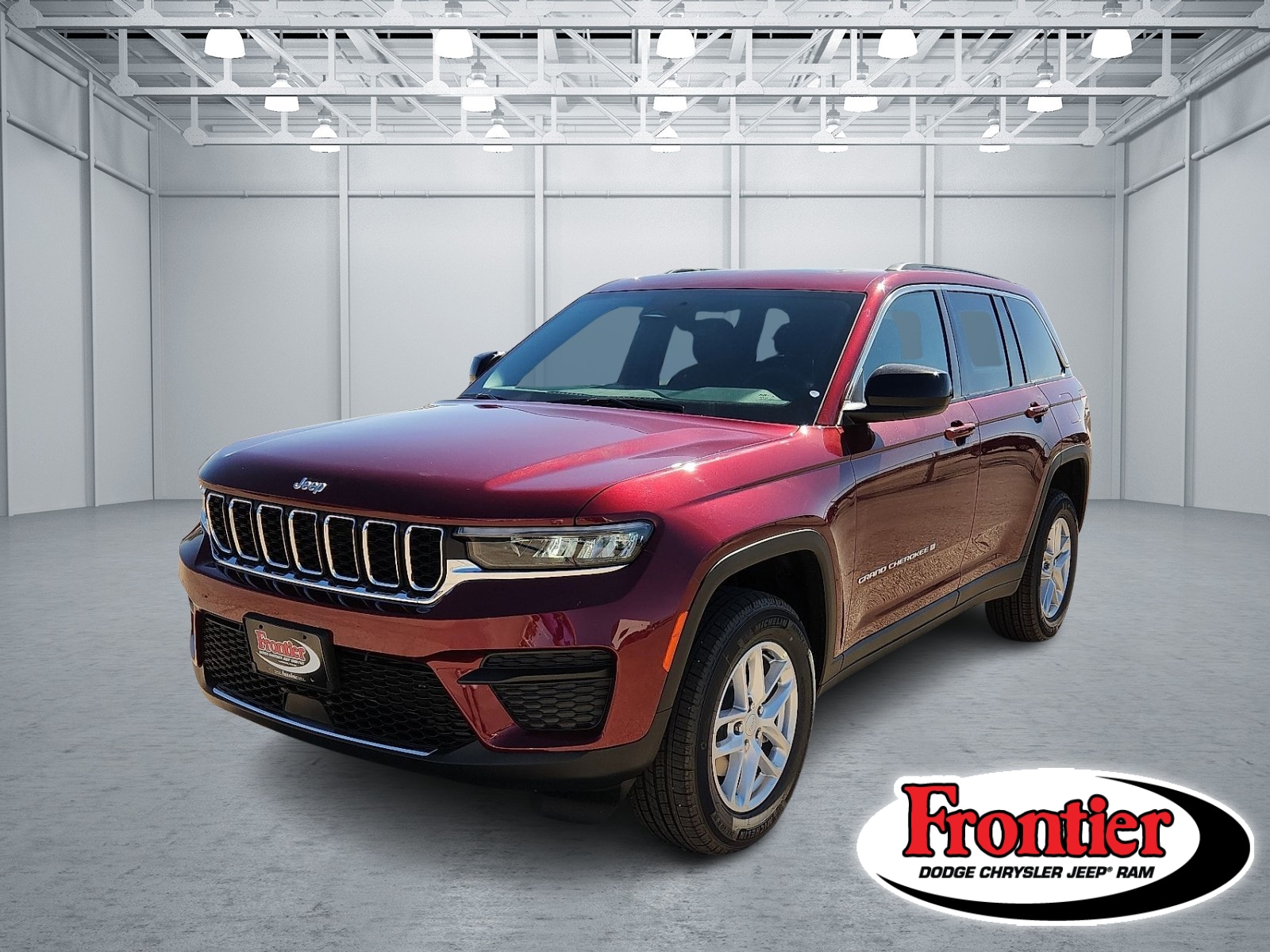 2025 Jeep Grand Cherokee Laredo's photo