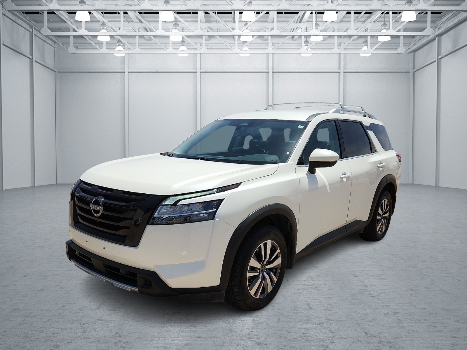2023 Nissan Pathfinder SL 2WD's photo