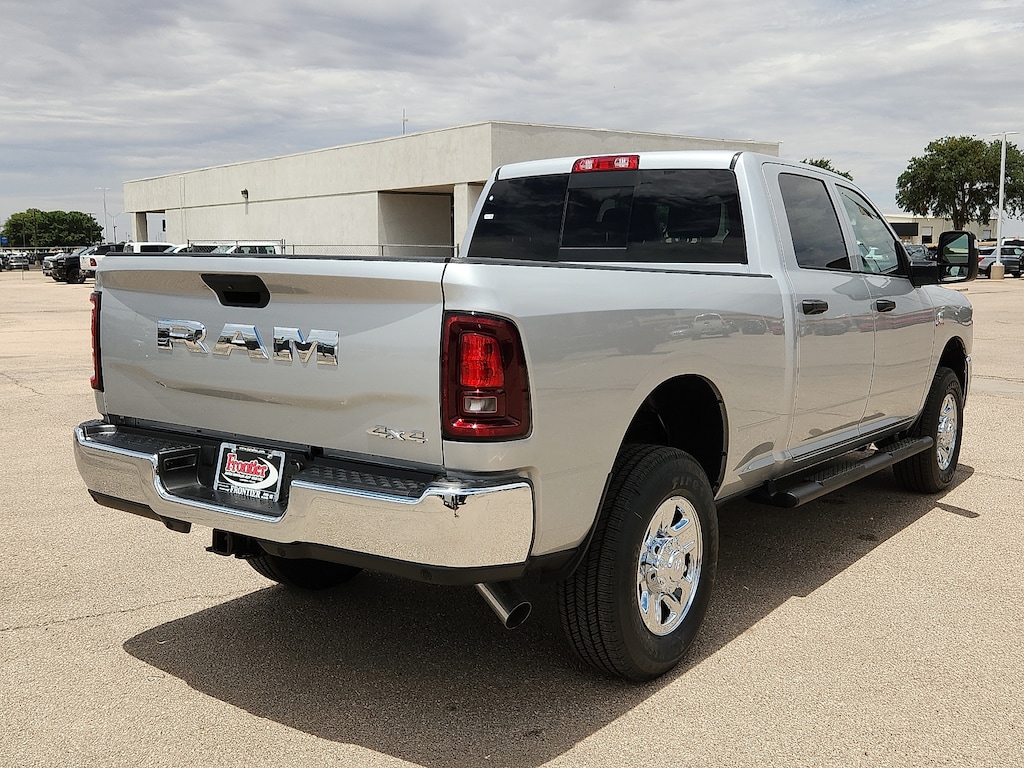 New 2026 Ram 2500 TRADESMAN CREW CAB 4X4 6'4 BOX Pickup