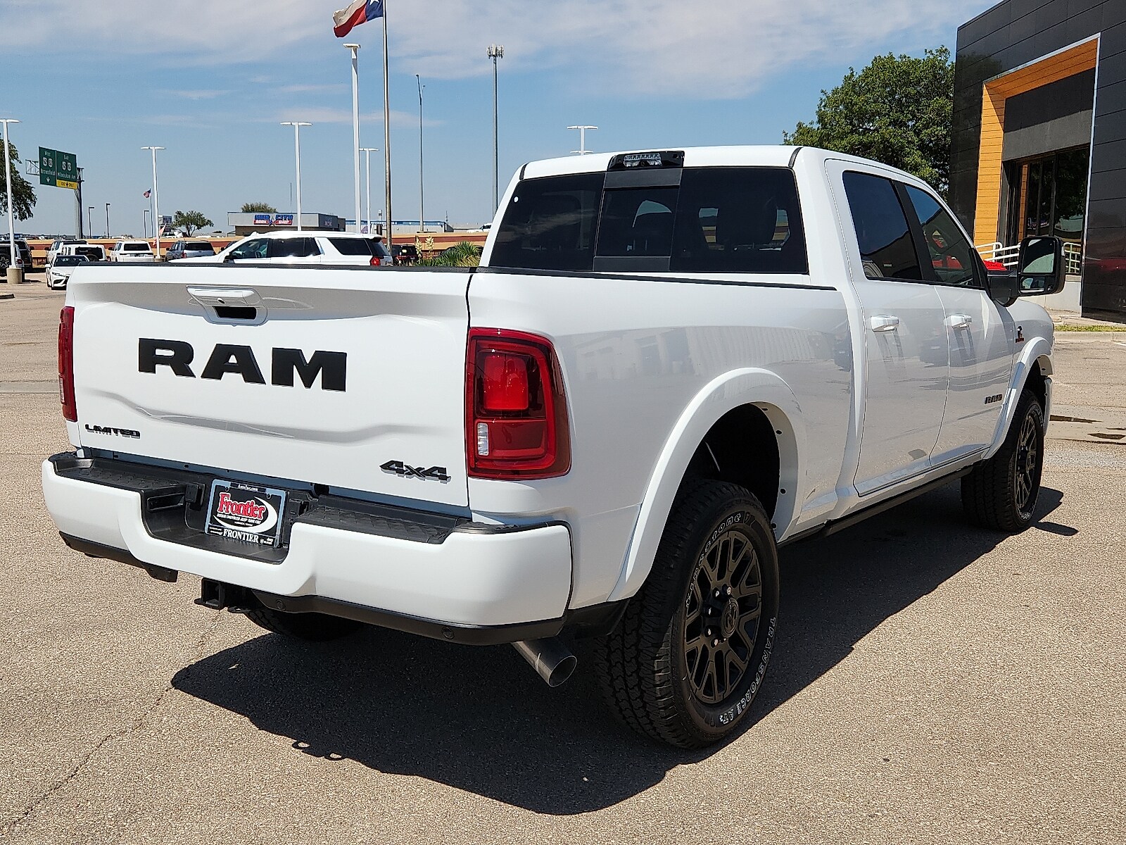2025 Ram 2500 Limited photo 2