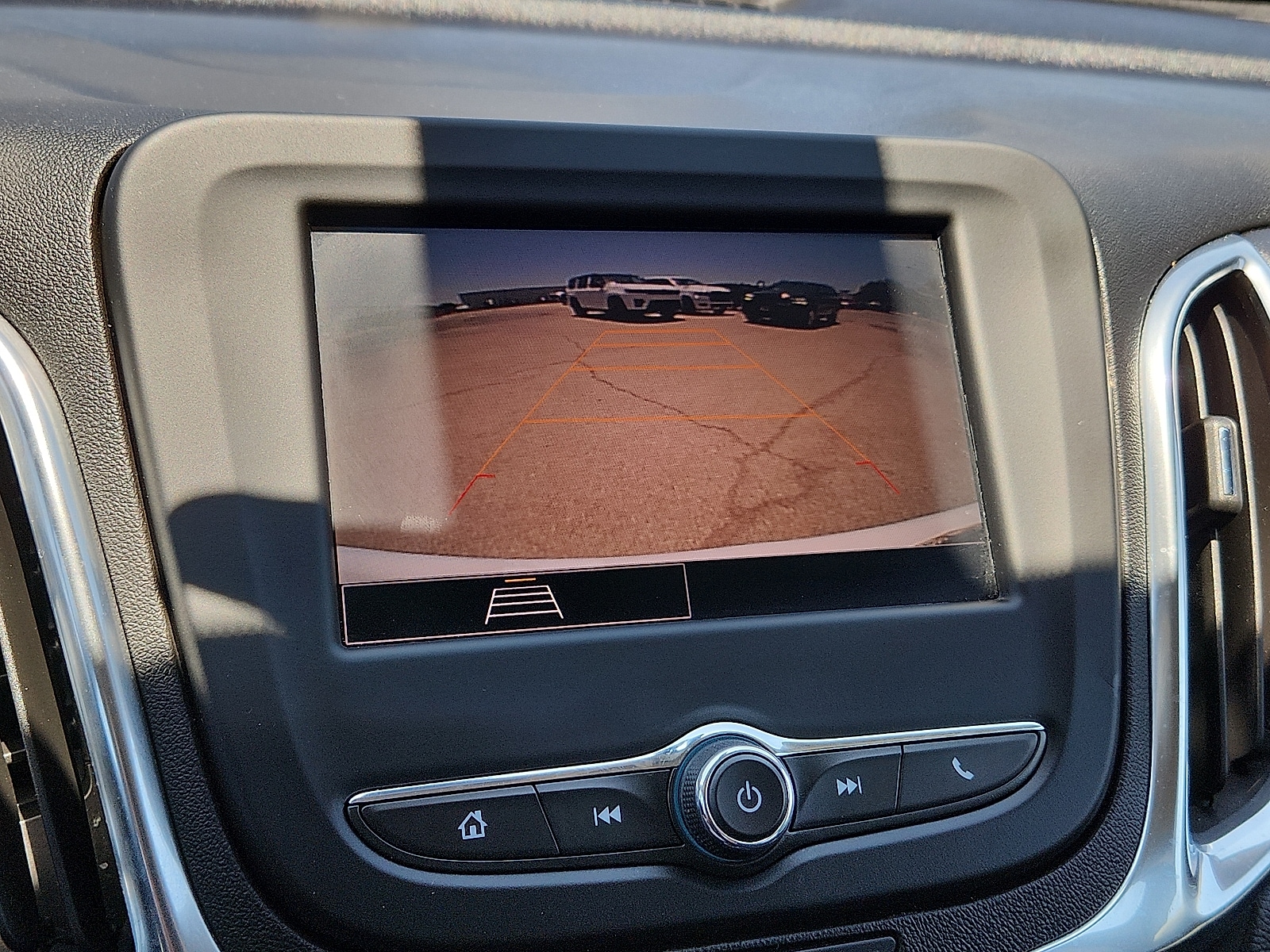 2024 Chevrolet Equinox LT - Photo 15