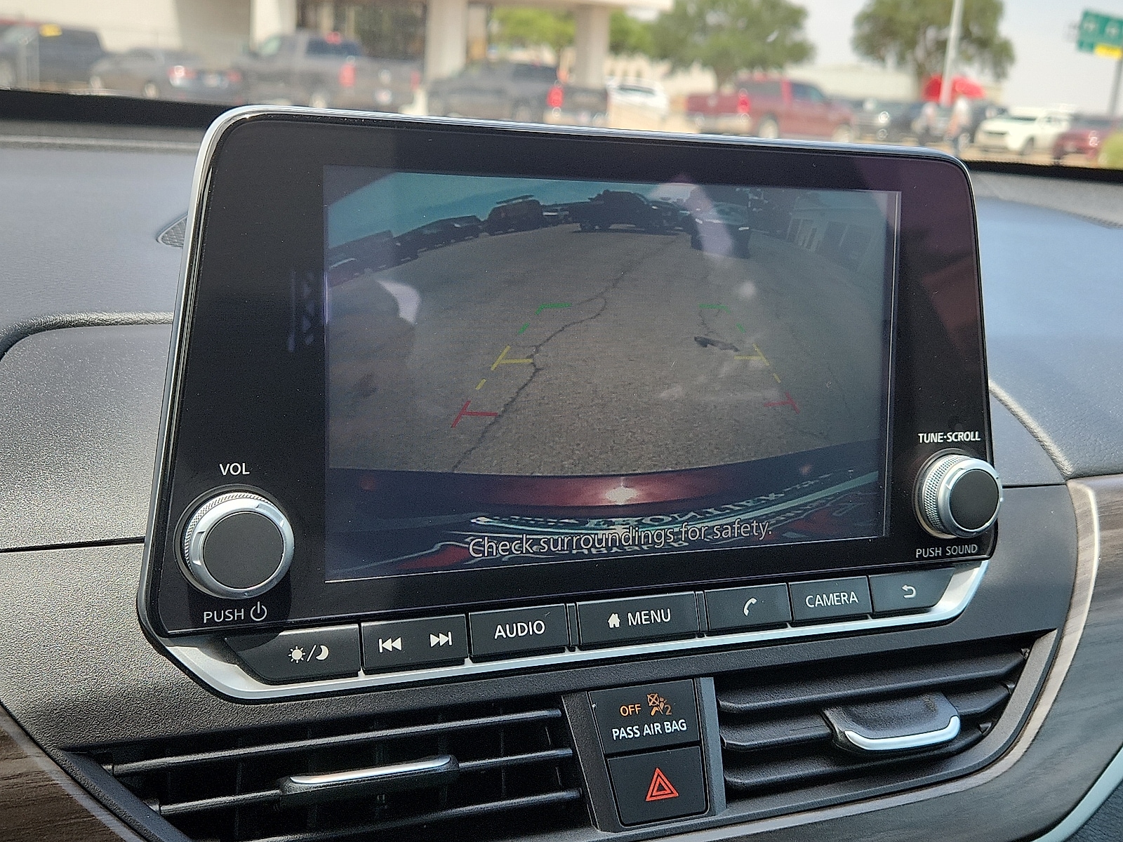 2025 Nissan Altima SV - Photo 14
