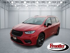 2026 Chrysler Pacifica SELECT Passenger Van