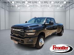 2026 Ram 3500 LONE STAR CREW CAB 4X4 8' BOX Pickup