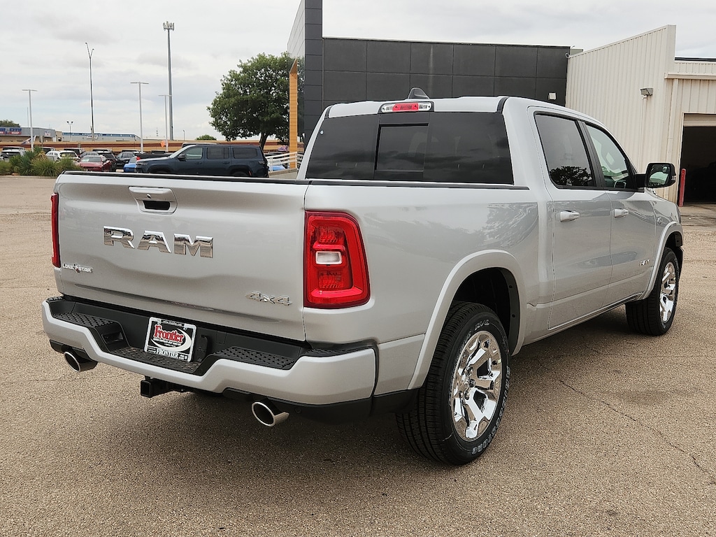 New 2026 Ram 1500 LONE STAR CREW CAB 4X4 5'7 BOX Pickup