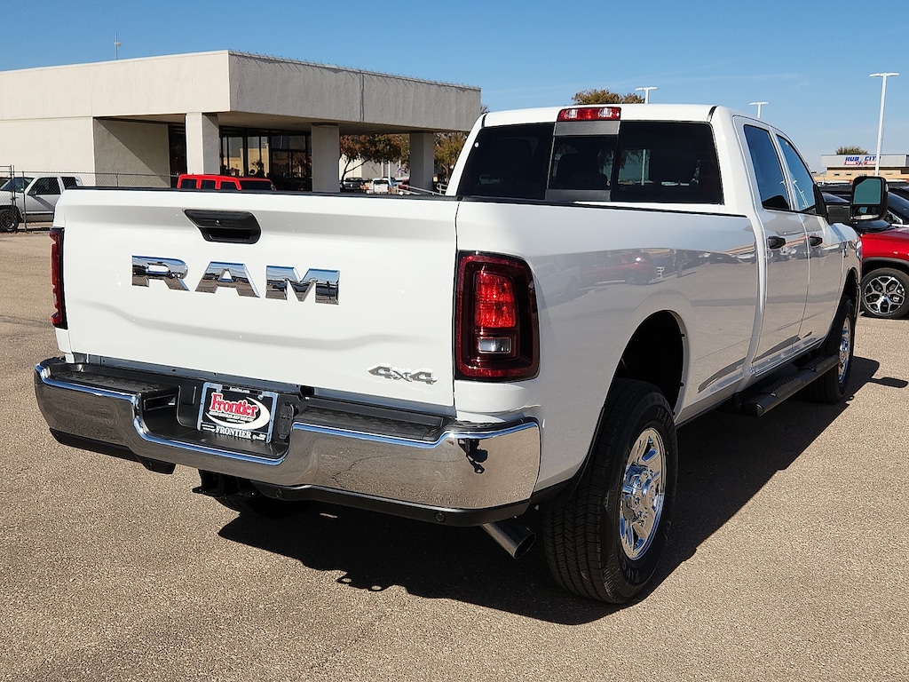 New 2026 Ram 2500 TRADESMAN CREW CAB 4X4 8' BOX Pickup