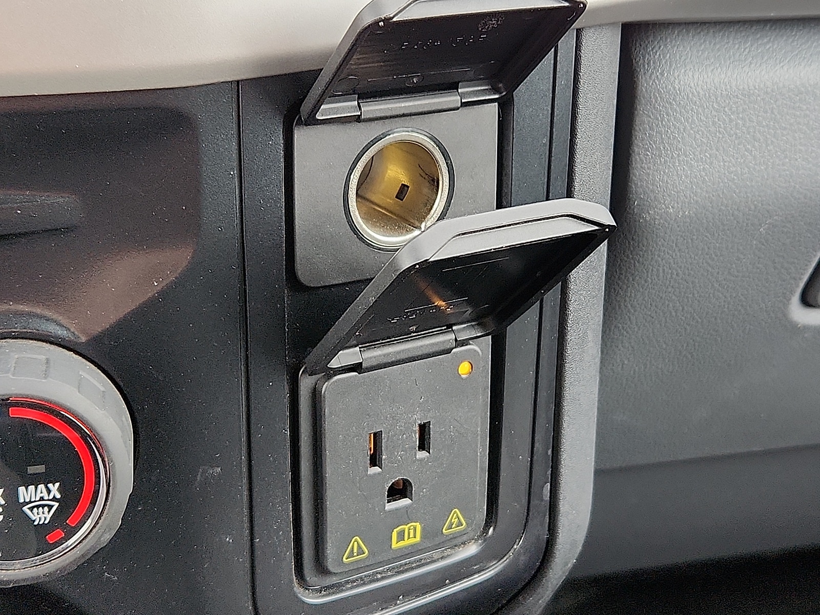 2025 Ford F-250 Super Duty - Photo 16