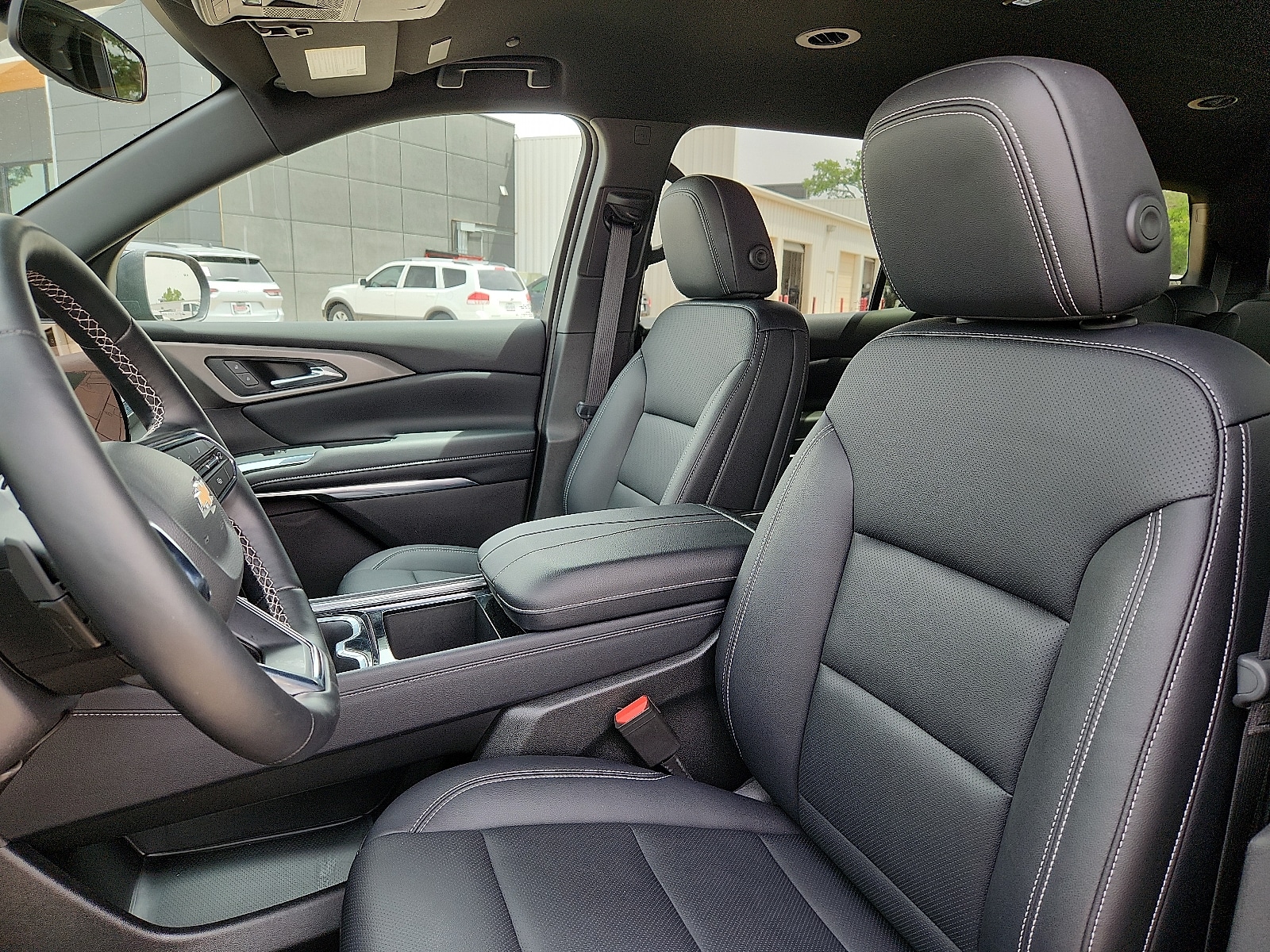 2026 Chevrolet Traverse LT - Photo 12