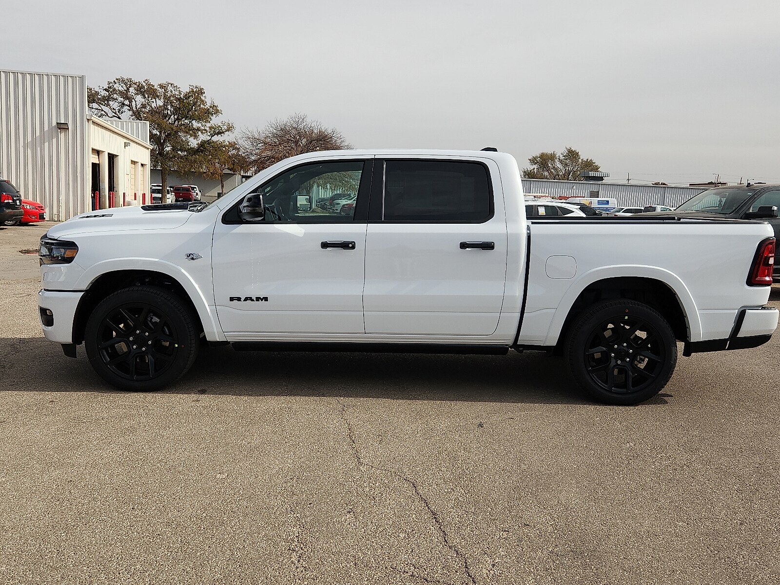 2026 Ram 1500 Laramie photo 2