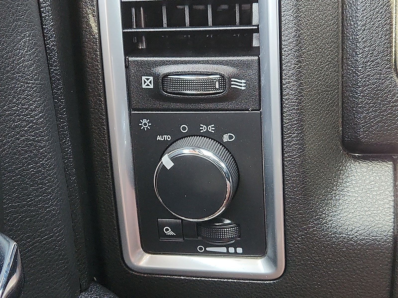 2024 RAM Ram 1500 Classic Warlock - Photo 16
