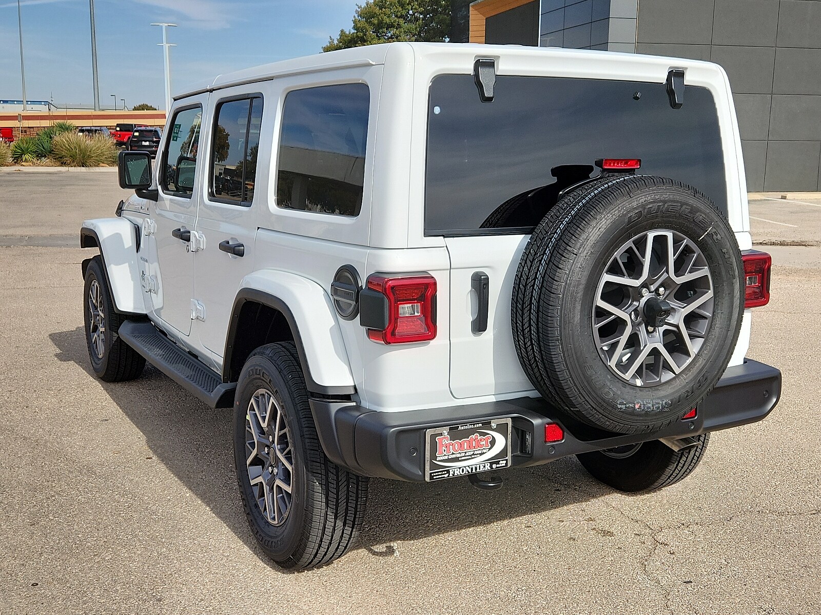 2024 Jeep Wrangler Sahara photo 2
