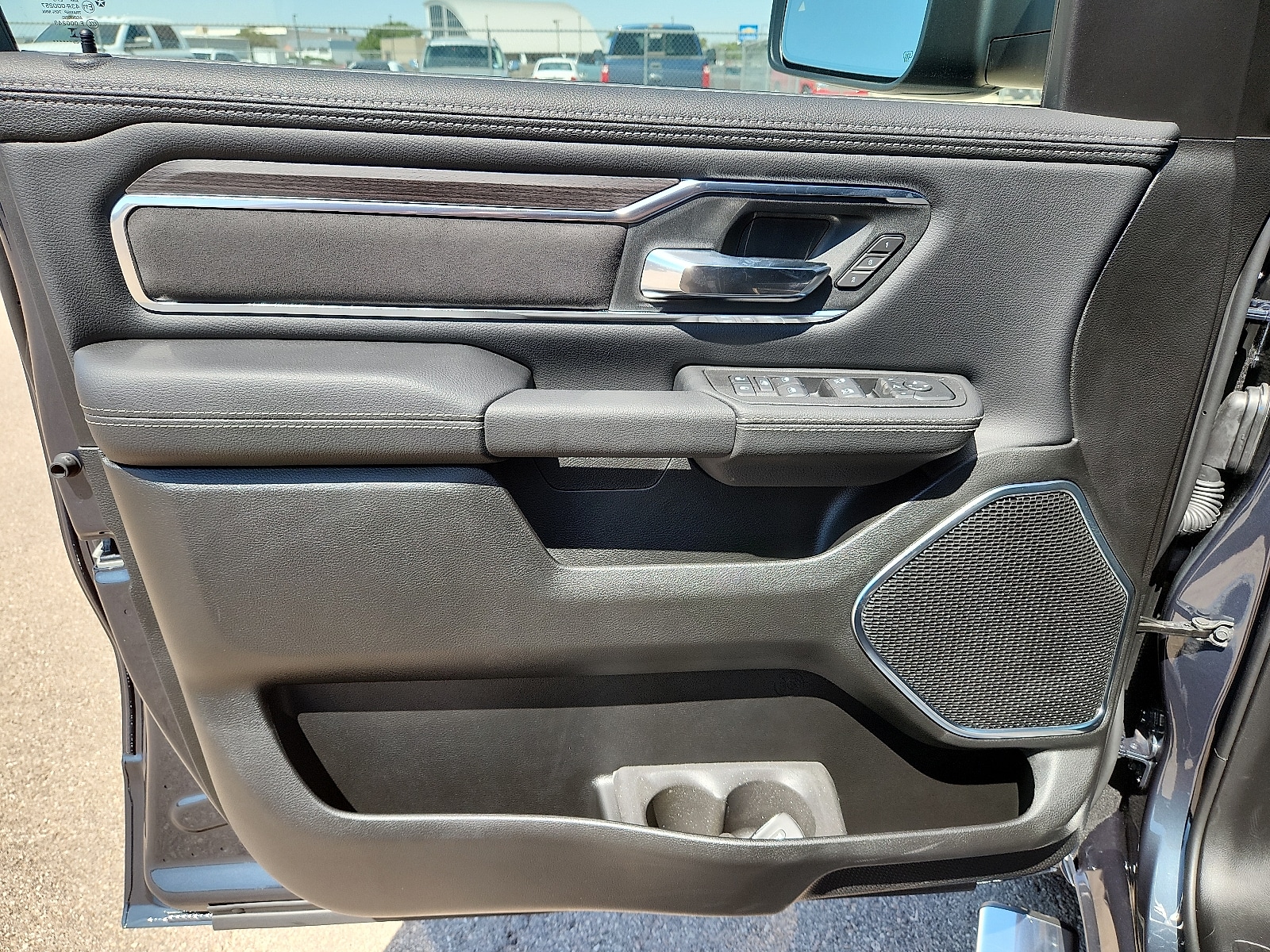 2026 RAM 1500 Laramie - Photo 12