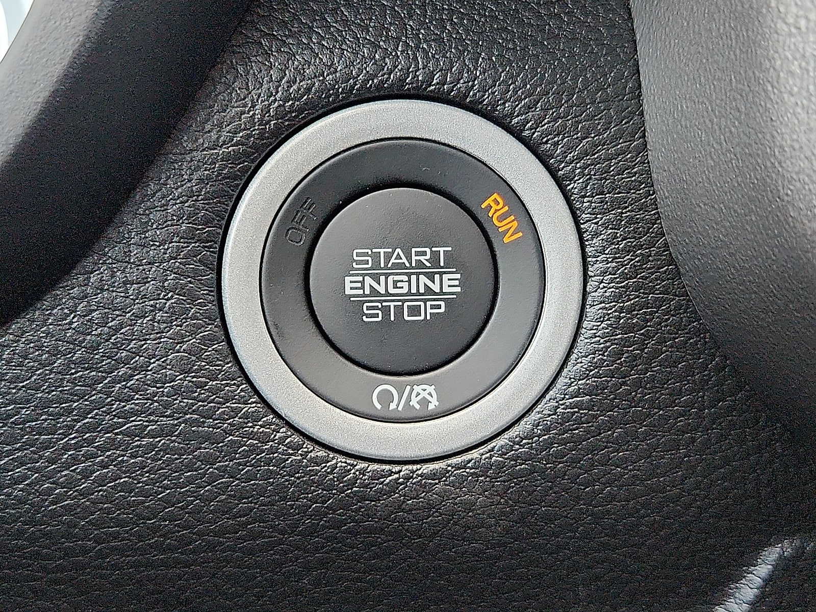 2026 RAM 1500 Laramie - Photo 17