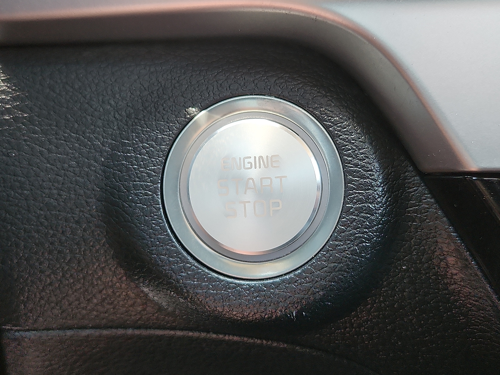 2025 Kia Telluride S - Photo 16
