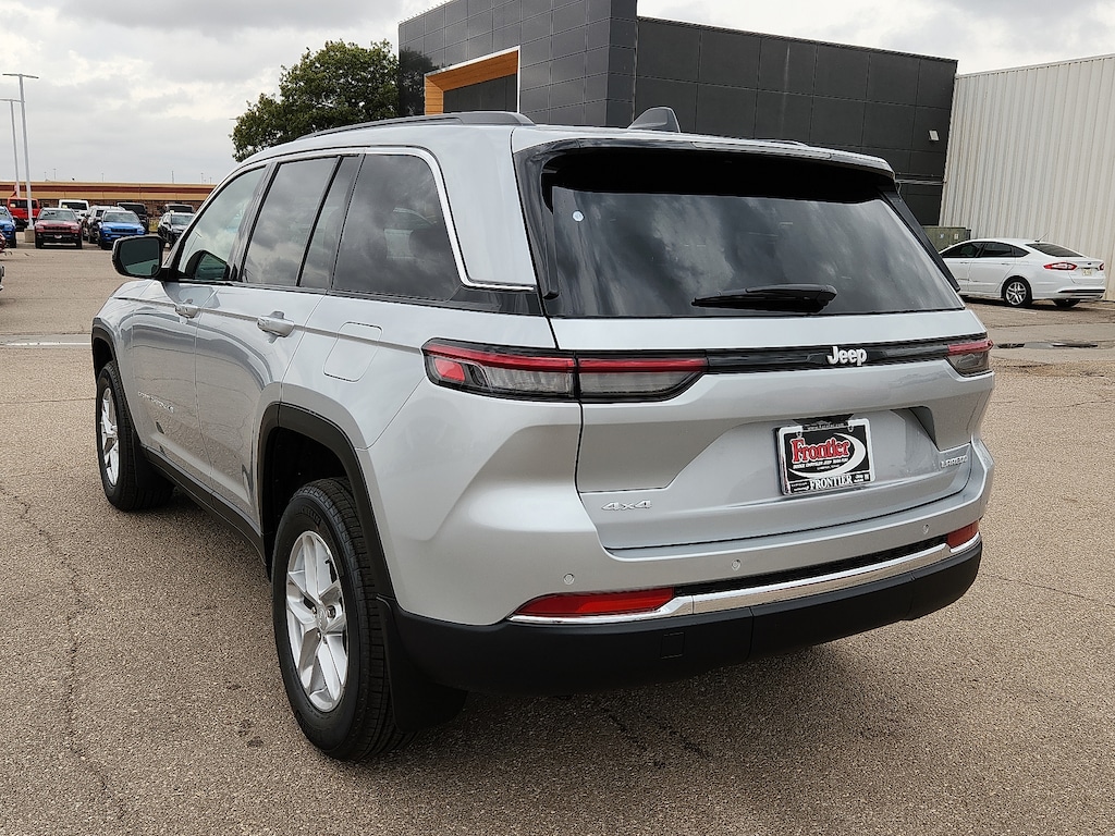 New 2025 Jeep Grand Cherokee LAREDO X 4X4 Sport Utility