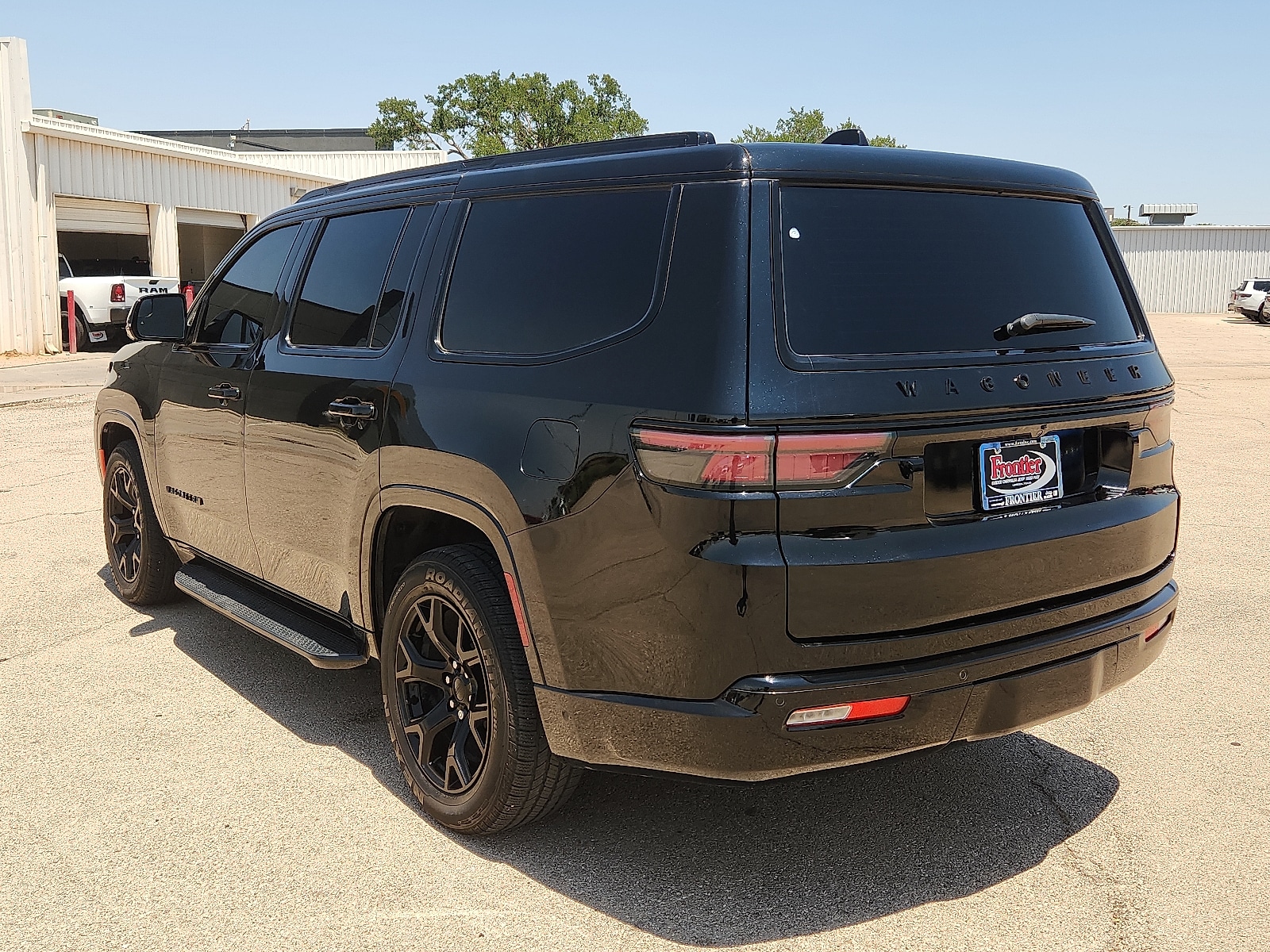 2024 Jeep Wagoneer Series II - Photo 3