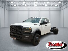2026 Ram 5500 Chassis Cab TRADESMAN  CREW  4X4 84' CA Pickup