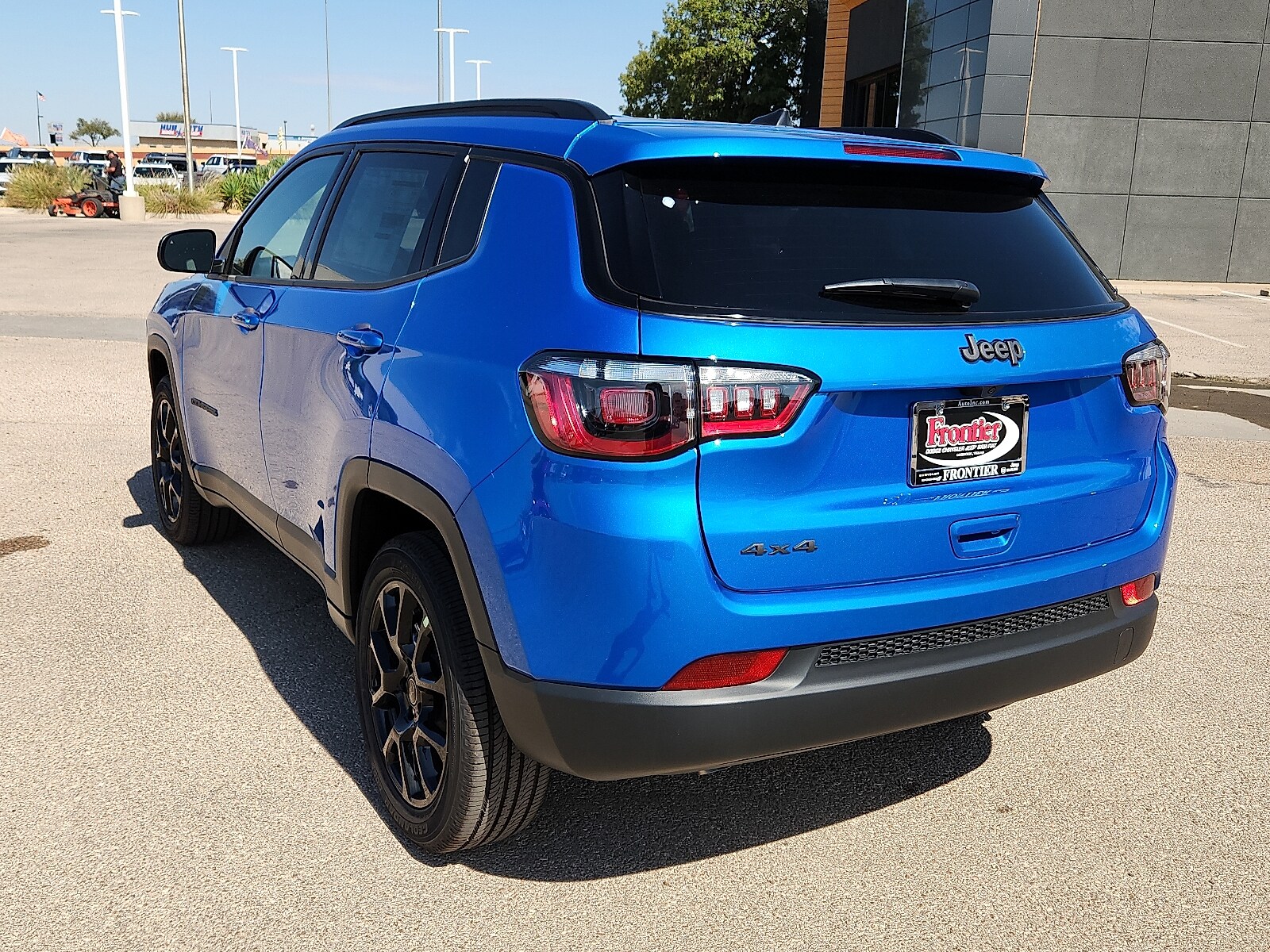 2026 Jeep Compass Latitude Altitude photo 3