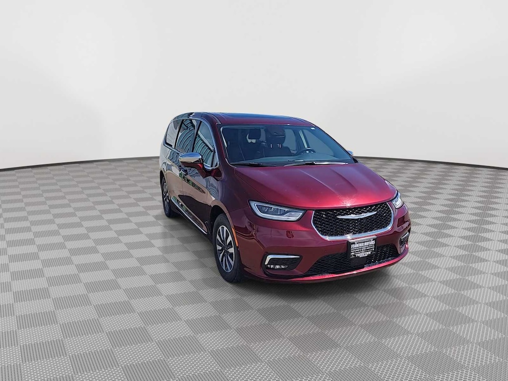 Used 2022 Chrysler Pacifica Hybrid Limited Van Passenger Van