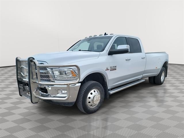 2017 RAM 3500 Laramie 4X4 Crew Cab LWB's photo