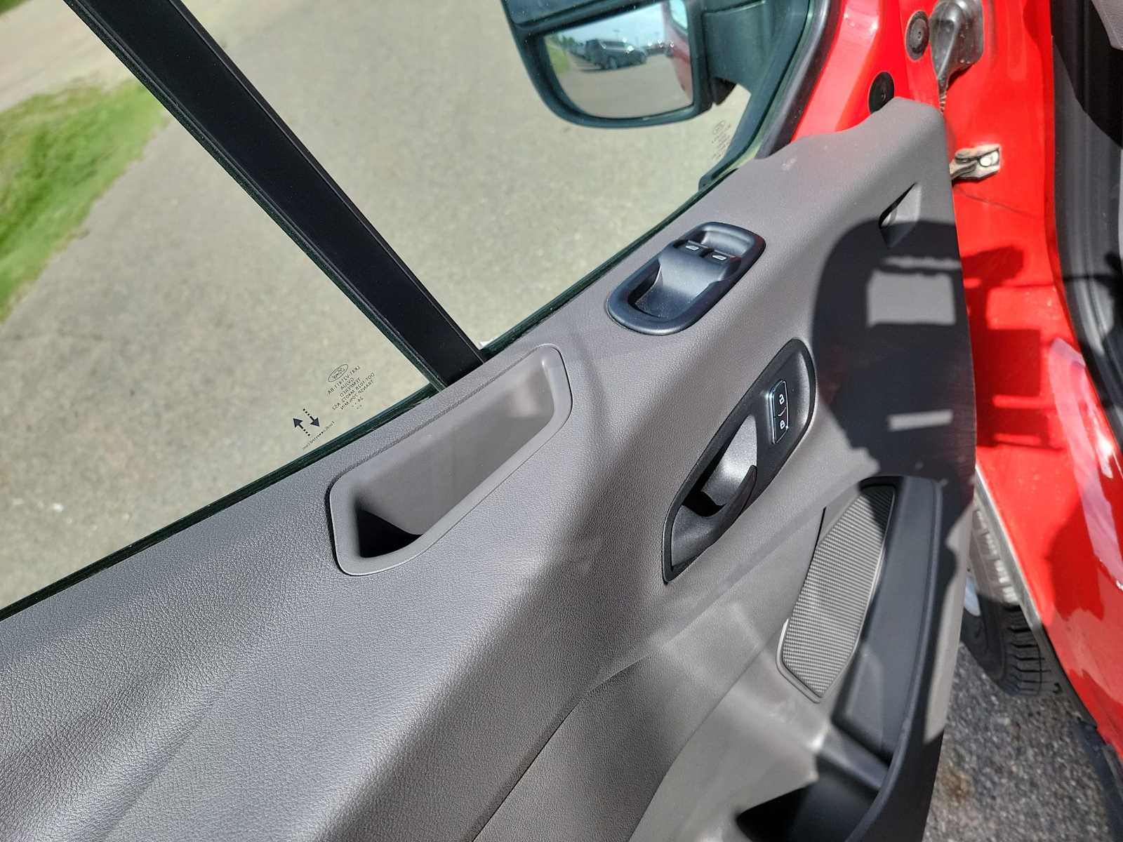 2024 Ford Transit Passenger Van XL - Photo 13