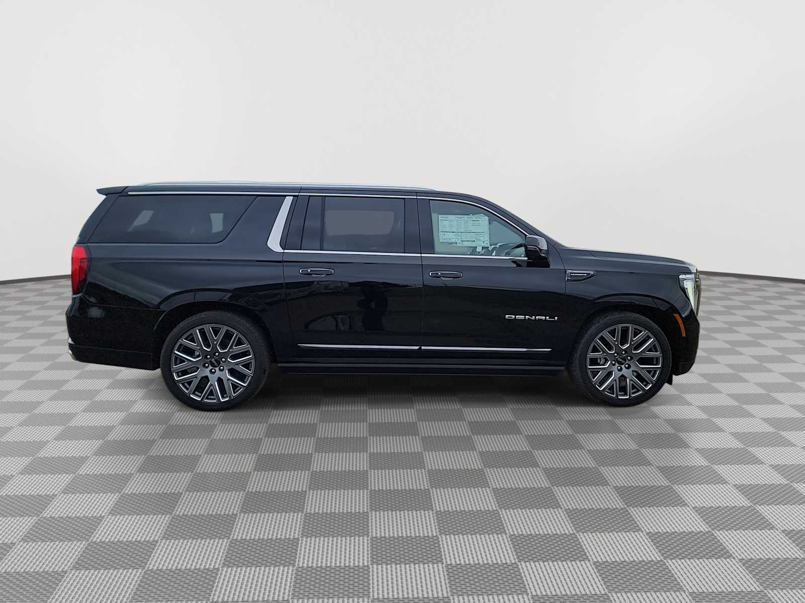 2026 GMC Yukon XL Denali Ultimate - Photo 9