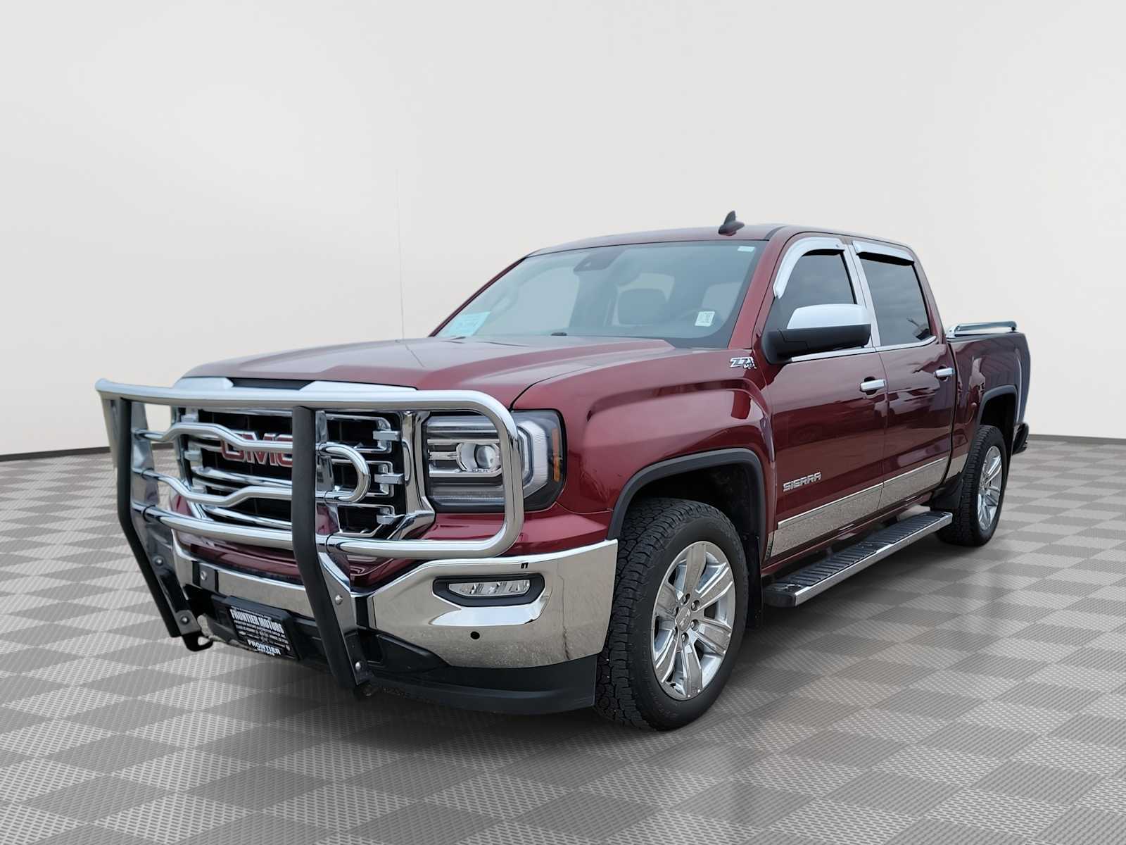 2017 GMC Sierra 4WD Crew Cab Short Box SLT's photo