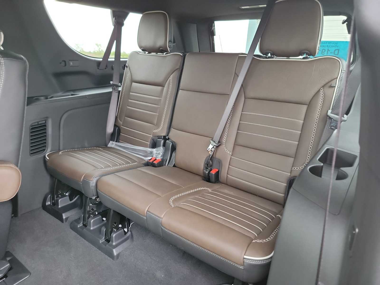 2026 GMC Yukon XL Denali Ultimate - Photo 24