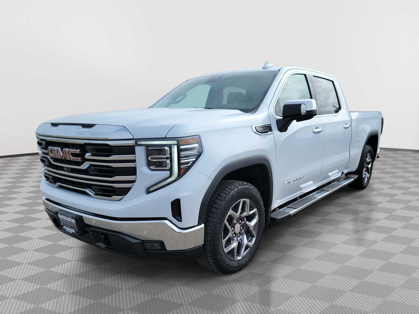 2026 GMC Sierra 4WD Crew Cab Short Box SLT's photo